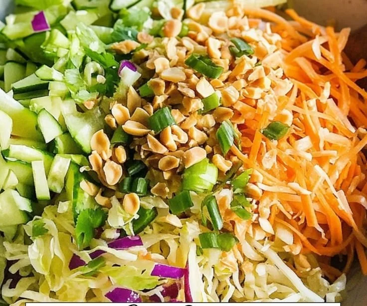 Colorful Ramen Noodle Salad with fresh vegetables and dressing
